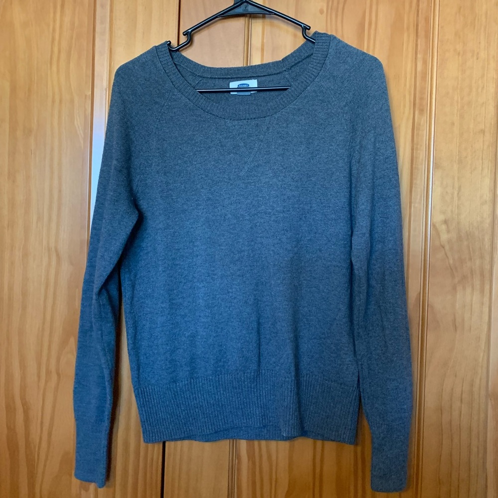 Grey Old Navy Sweater
